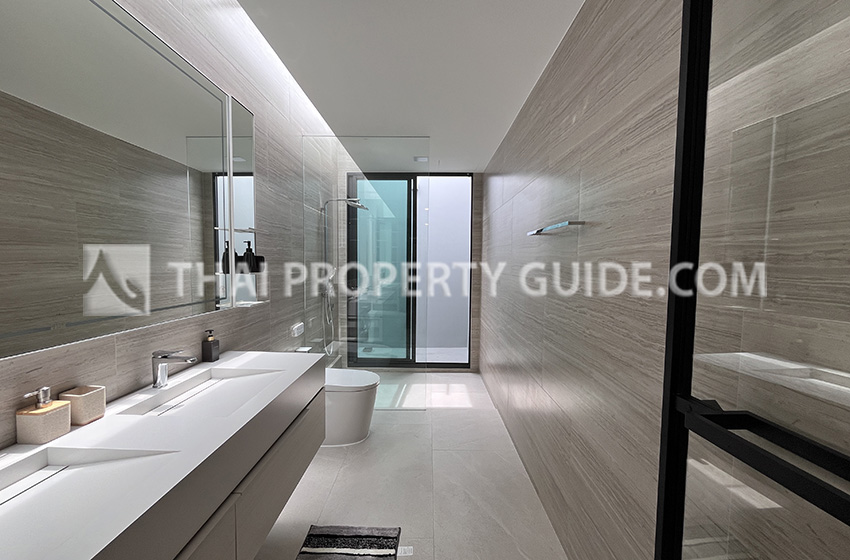 House with Private Pool in Krung Thep Kritha 